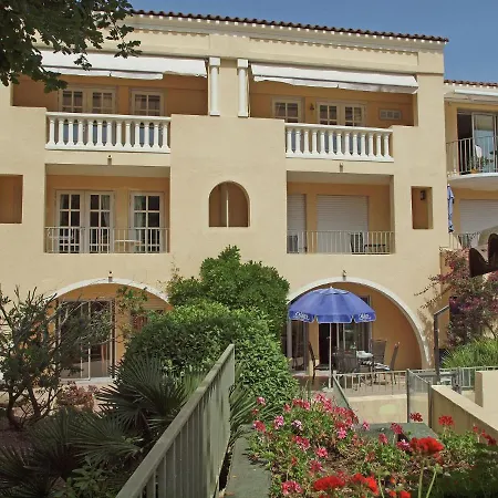 Apartment Spacious With Swimming Pool In Gassin *